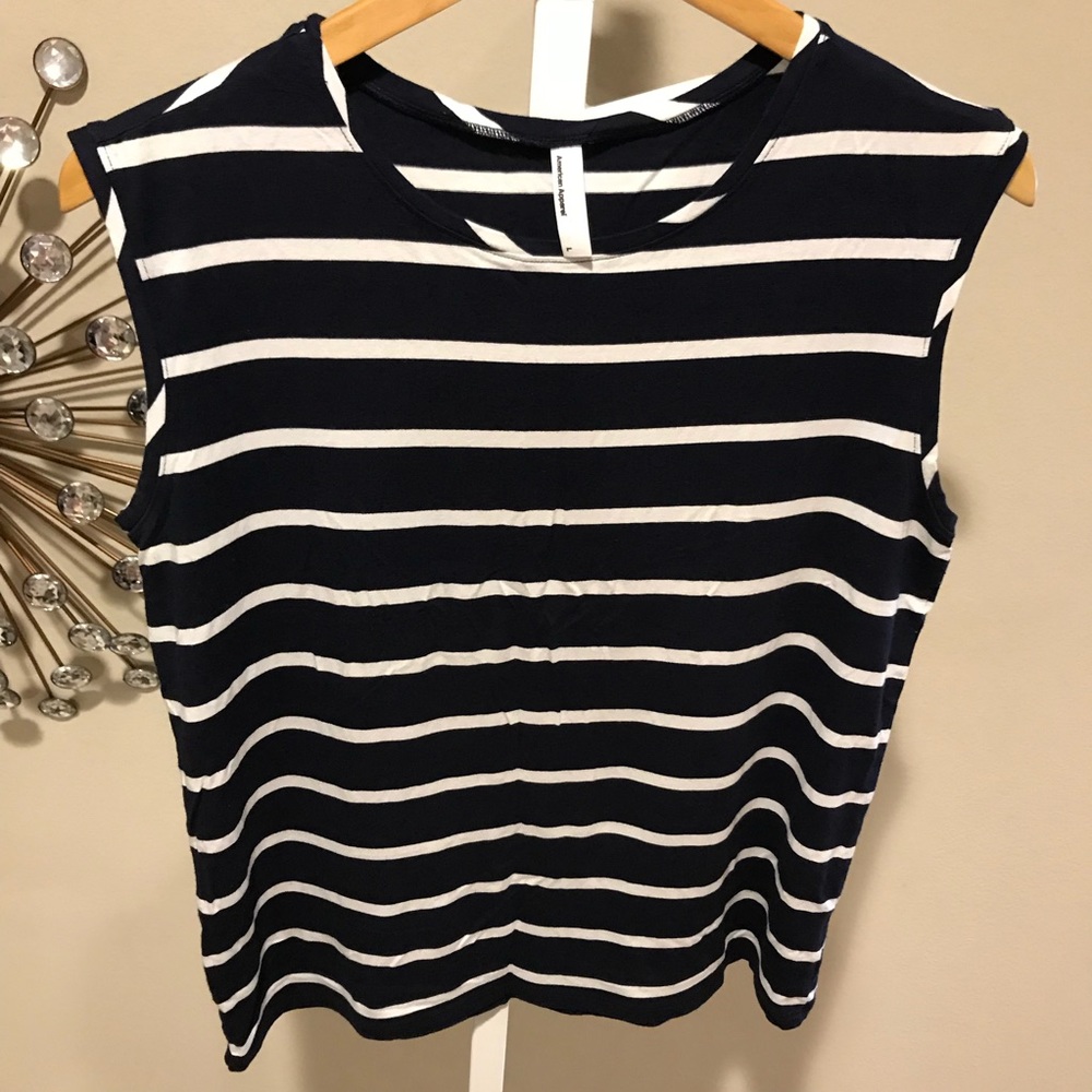 Casual navy & white sleeveless top